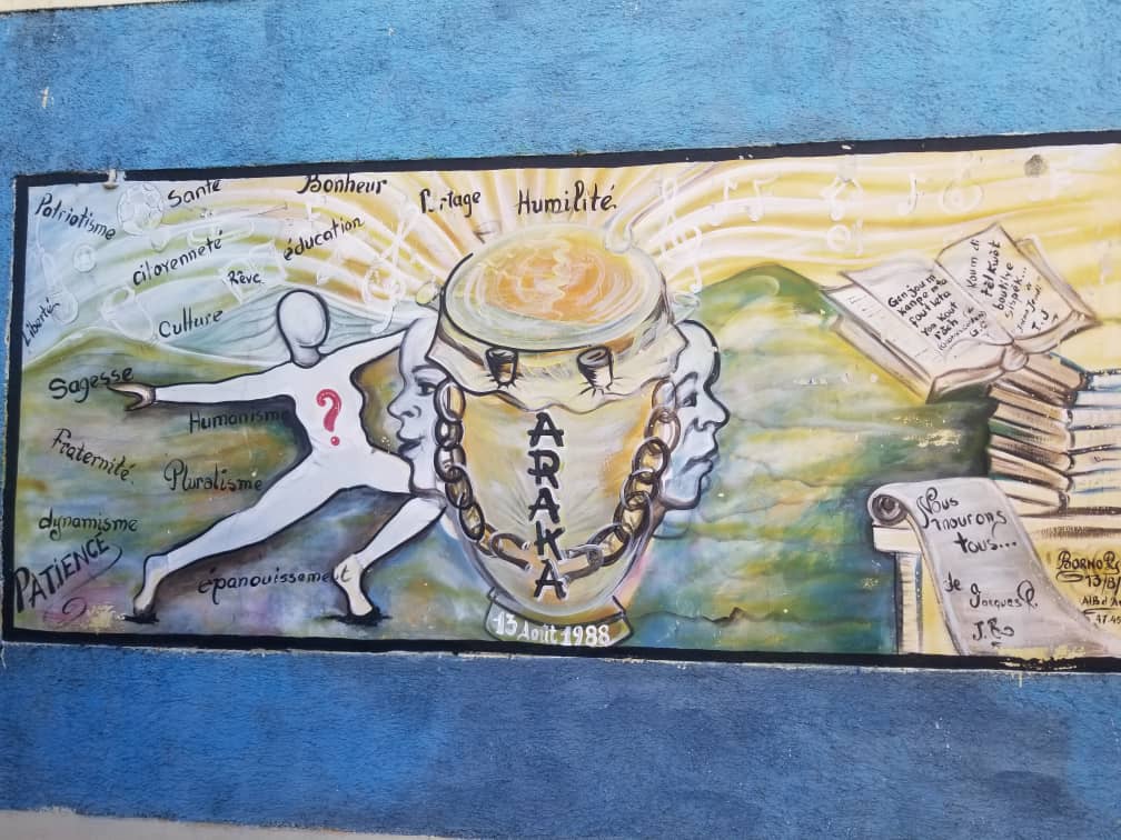 Le centre culturel et bibliothèque Araka nous lance un SOS pour ses 33 ans d'existence. 