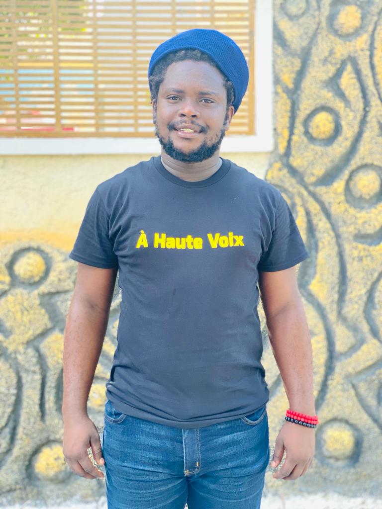 Qui est Gabynho, ce jeune homme qui fait bouger le Centre Culturel Municipal Emmanuel Charlemagne à Carrefour?